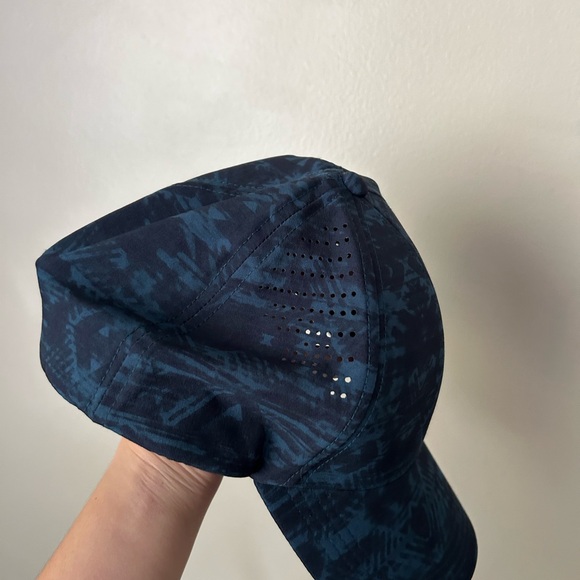 Buff hat - Picture 3 of 8